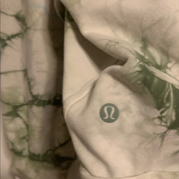 lululemon athletica Green Tie-Dye Sweatshirt, Size XL/XXL, Excellent Condition - Picture 3 of 4